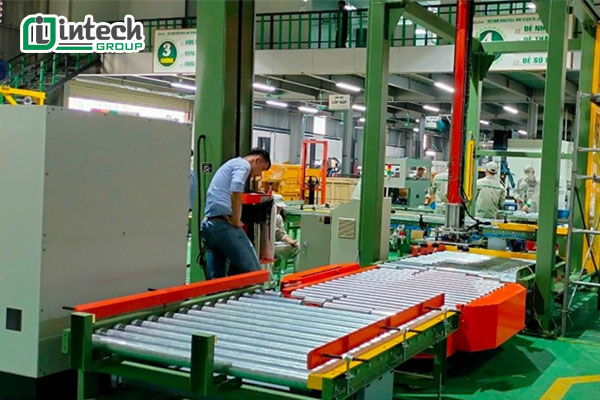 Băng tải có cấu tạo đơn giản, hiện đại, thay đổi linh hoạt với yêu cầu khách hàng